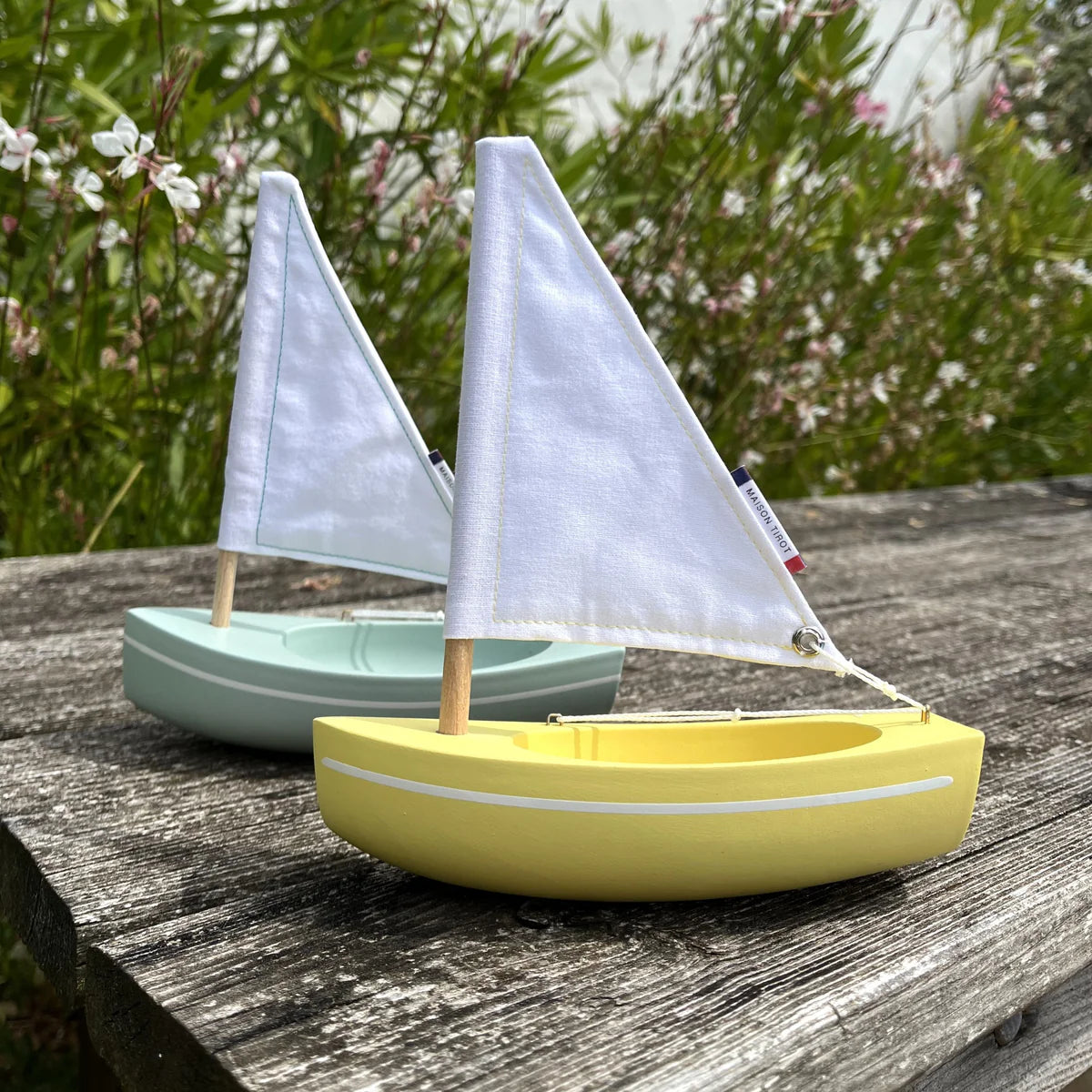 Le Bachi Jaune - Jouet de bain - MAISON TIROT