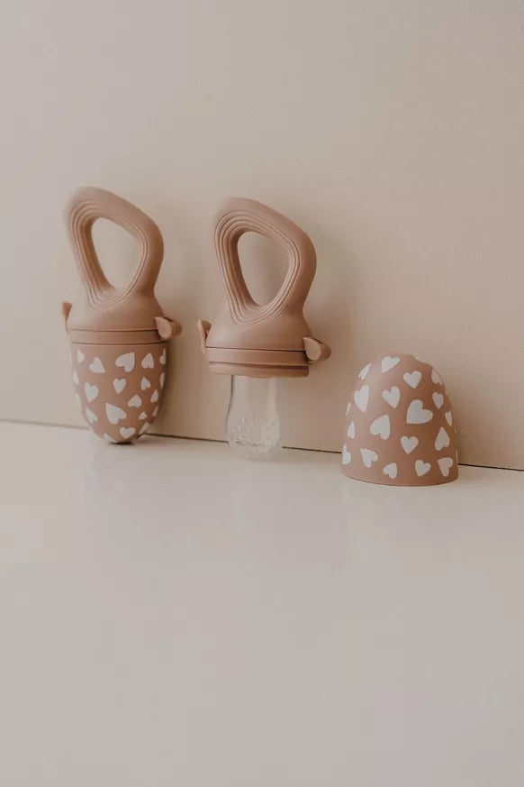 Tétine grignoteuse pour bébé - Coloris Fall in Love taupe rose