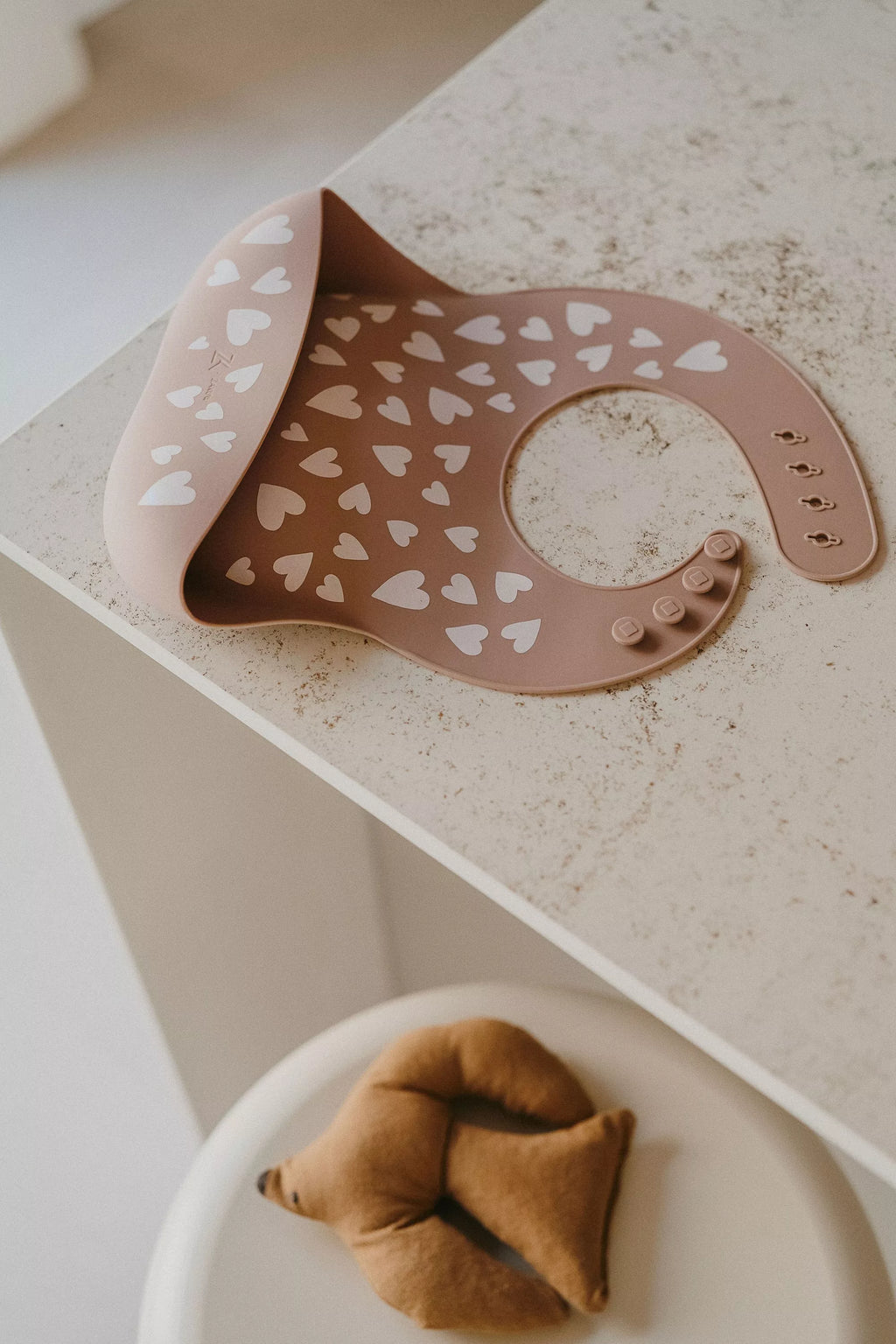 Bavoir en silicone - Fall in love taupe Rose