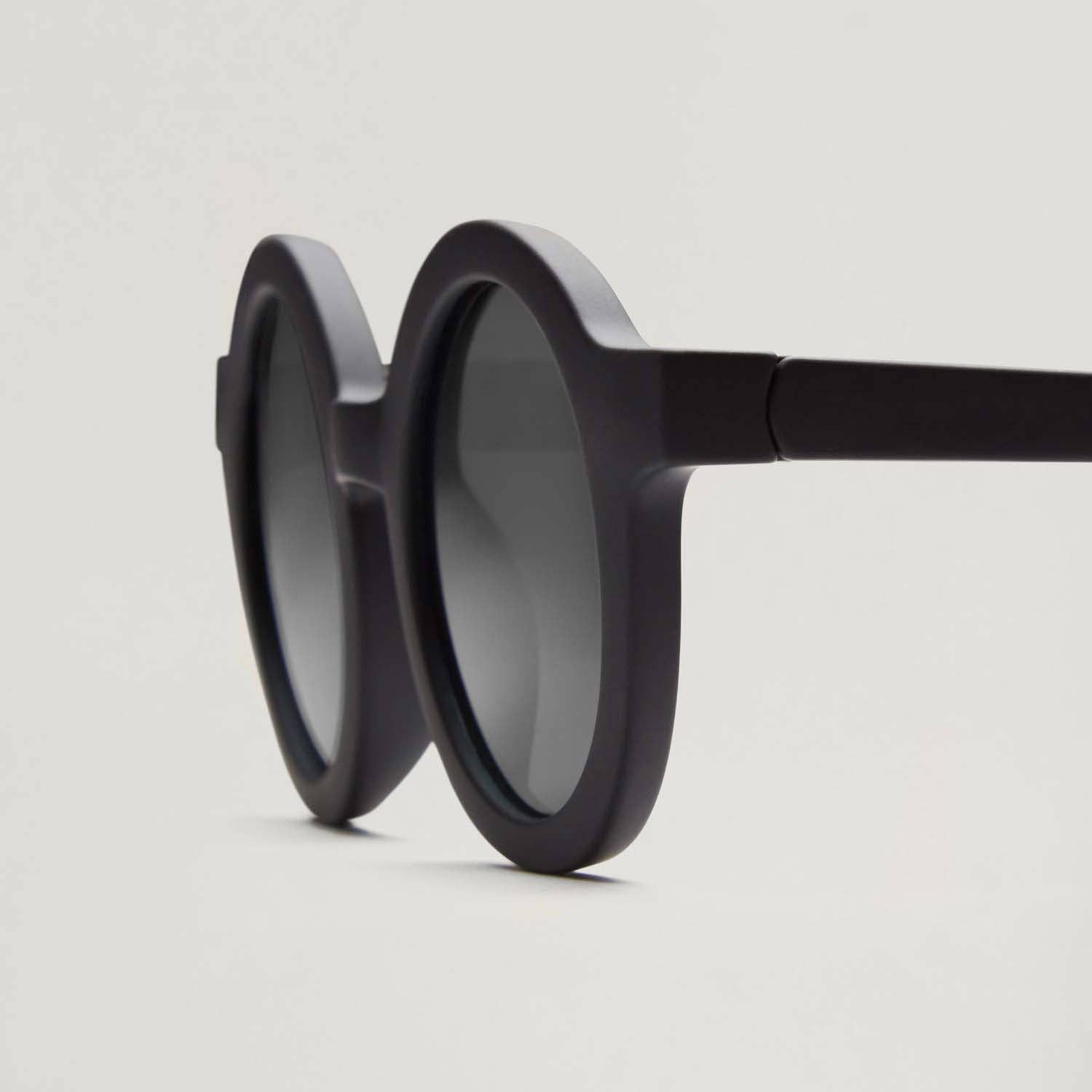 BabyMocs – Lunettes de Soleil NOIR Souples et Flexibles ☀️