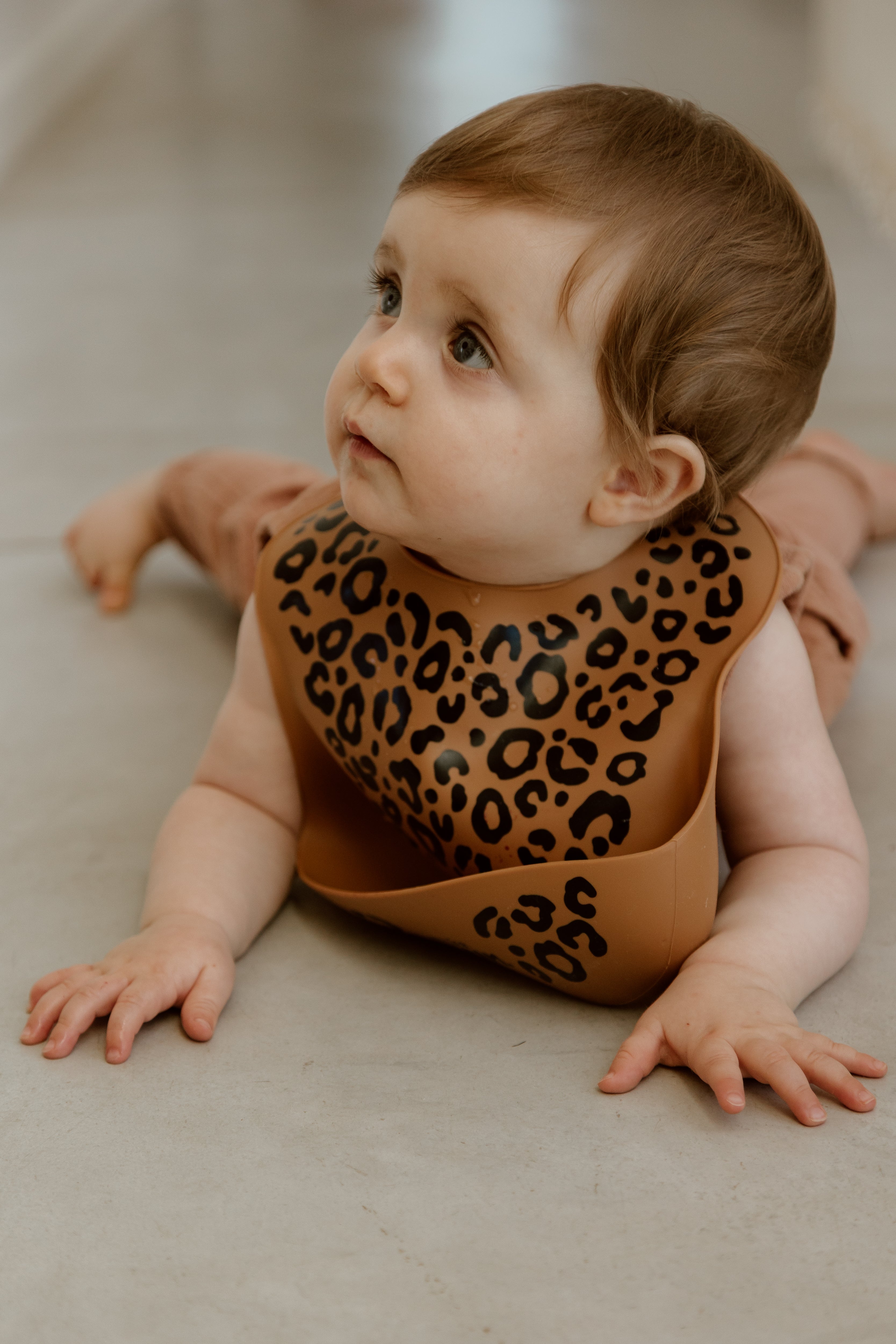 Bavoir silicone - CARAMEL LEOPARD